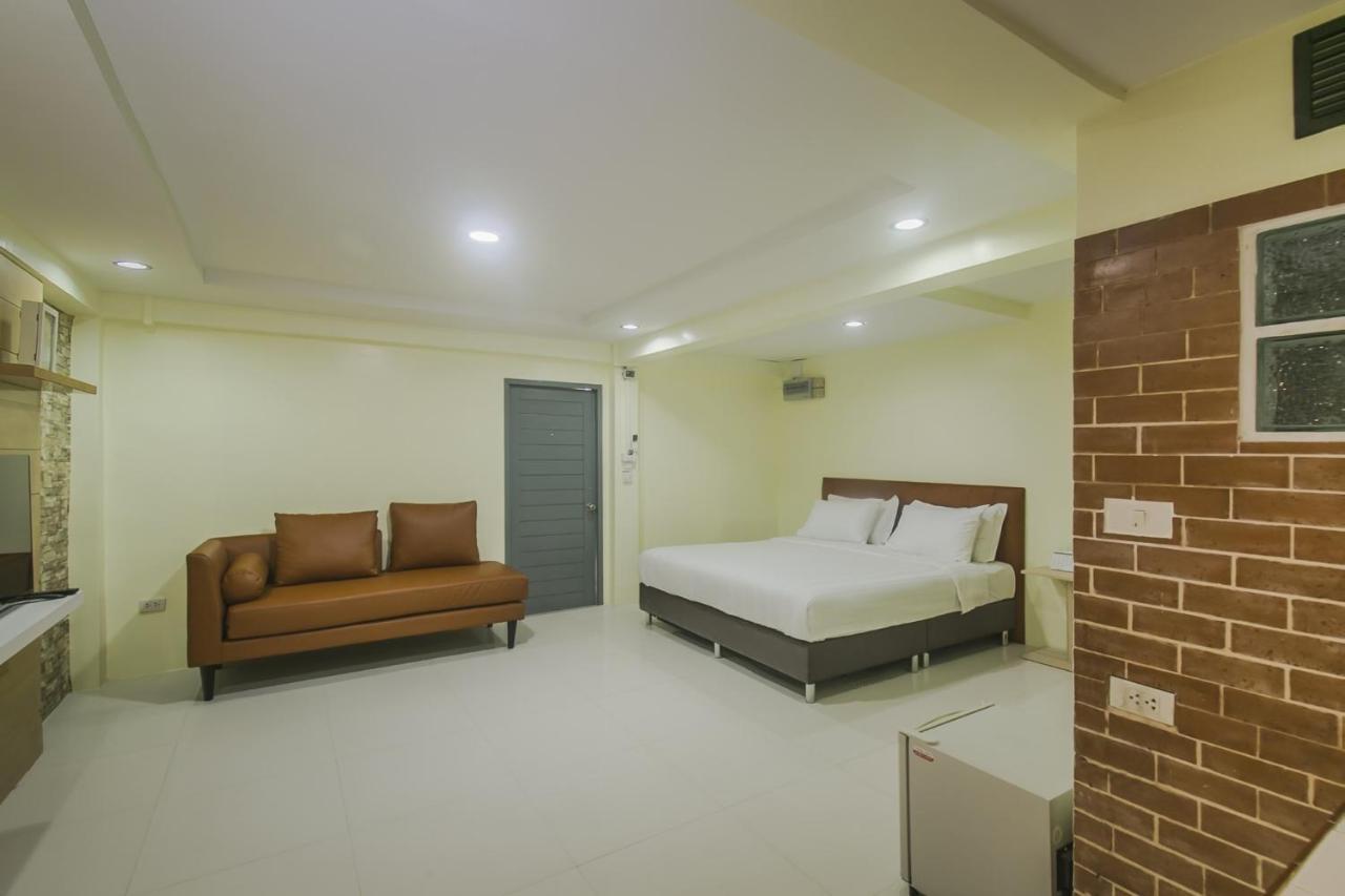 Petchsiri Room เพชรสิริรูม Ban Sai Mai Exteriör bild