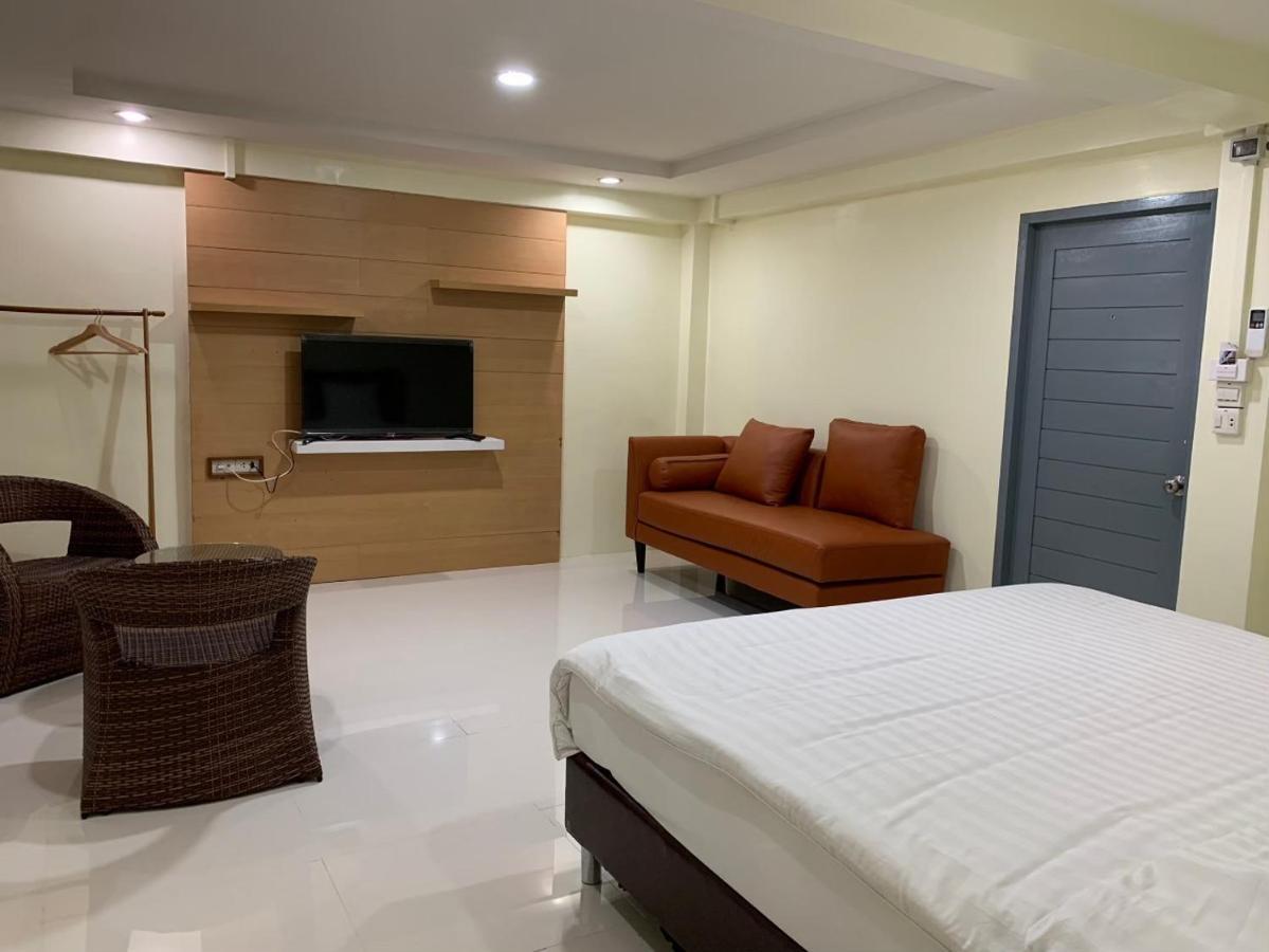 Petchsiri Room เพชรสิริรูม Ban Sai Mai Exteriör bild