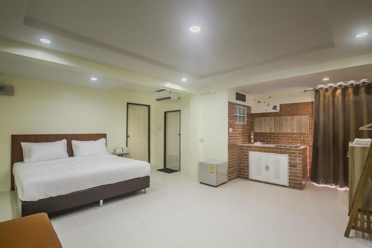 Petchsiri Room เพชรสิริรูม Ban Sai Mai Exteriör bild