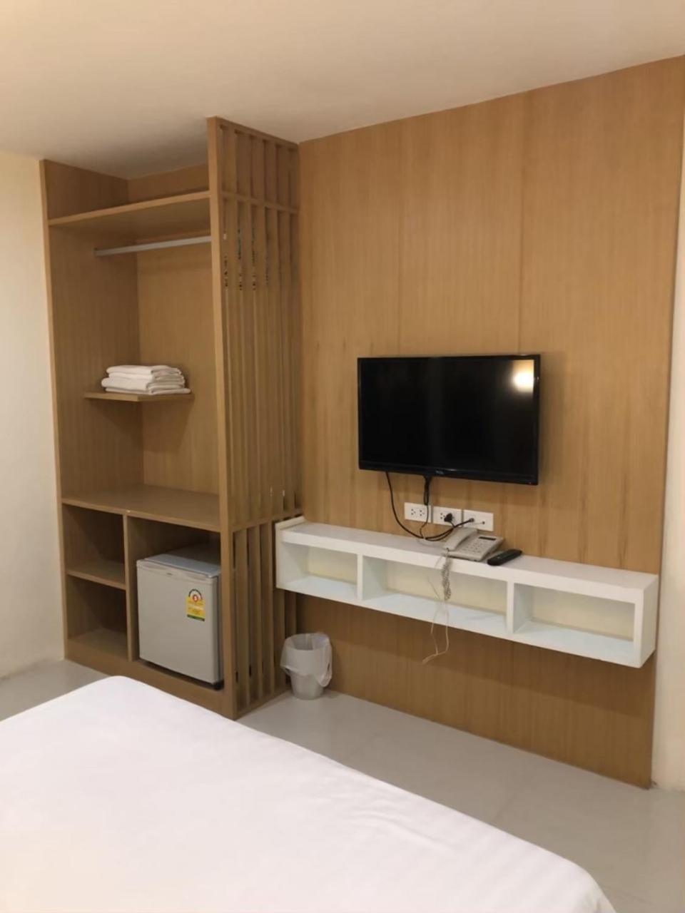 Petchsiri Room เพชรสิริรูม Ban Sai Mai Exteriör bild