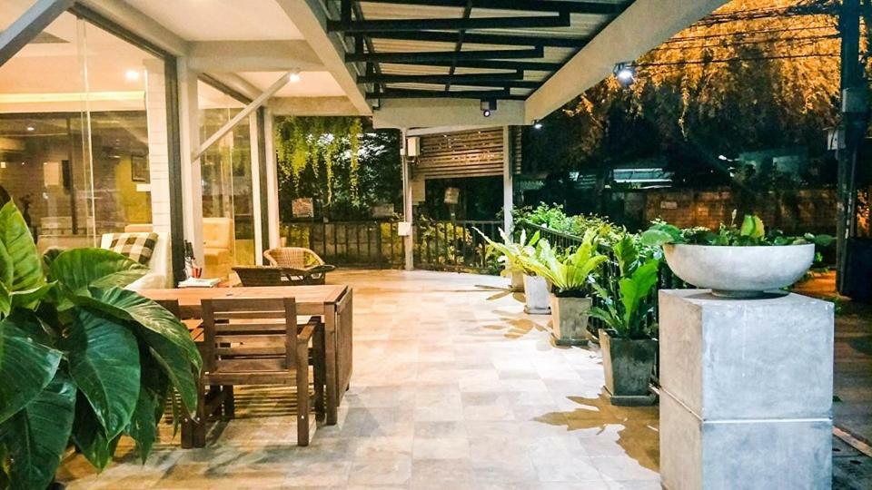 Petchsiri Room เพชรสิริรูม Ban Sai Mai Exteriör bild